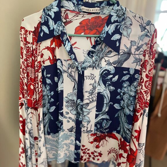 Alice + Olivia- Willa Floral Bell-Sleeve Blouse - Picture 1 of 3